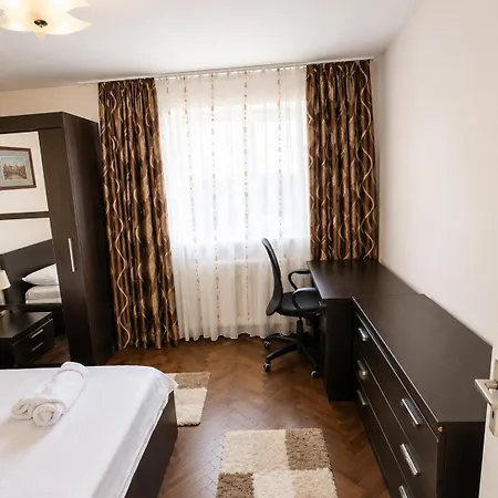 Urban Oasis Apartment *